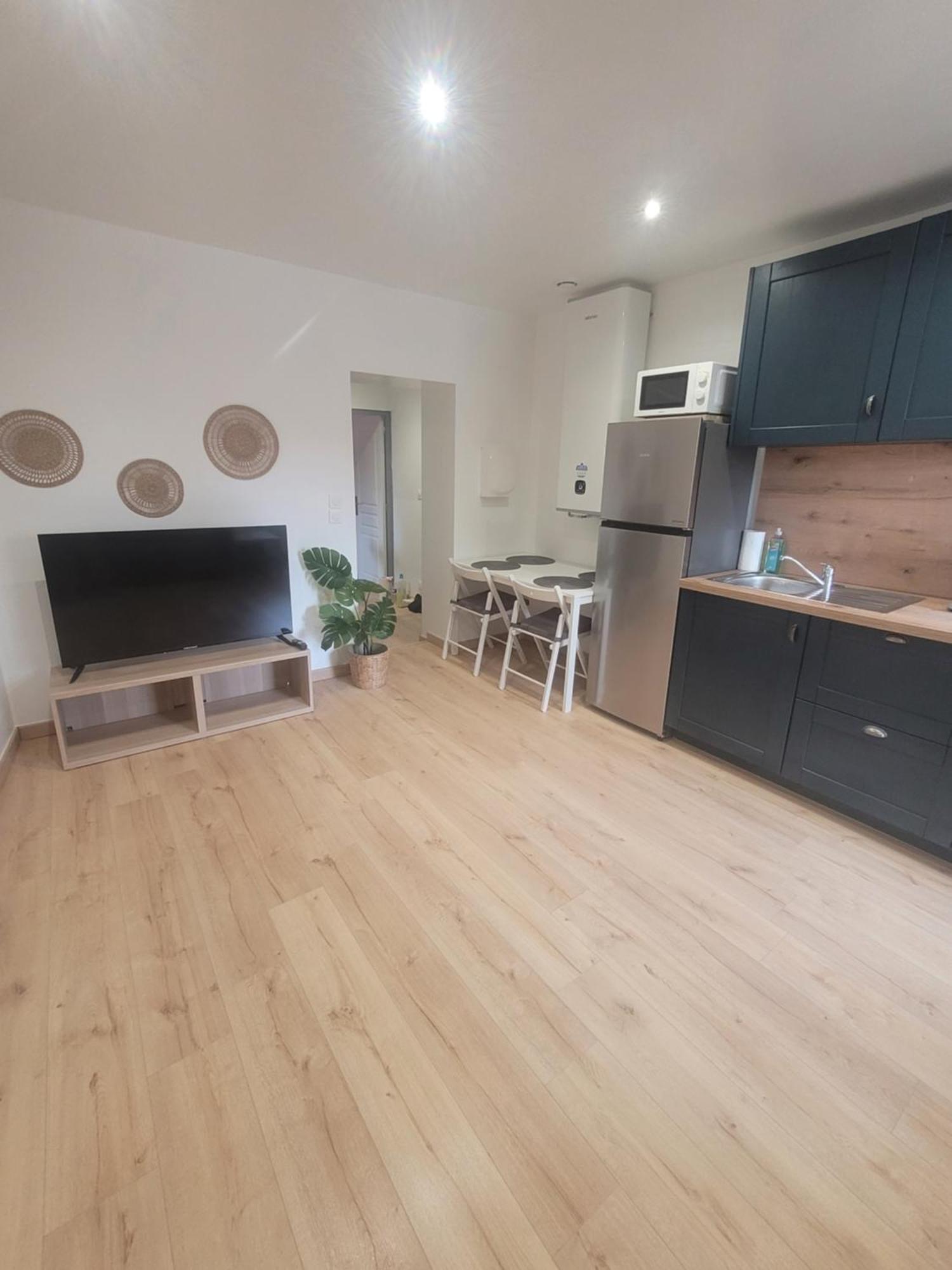 Le Coquillage Apartment อิสทร์ ภายนอก รูปภาพ